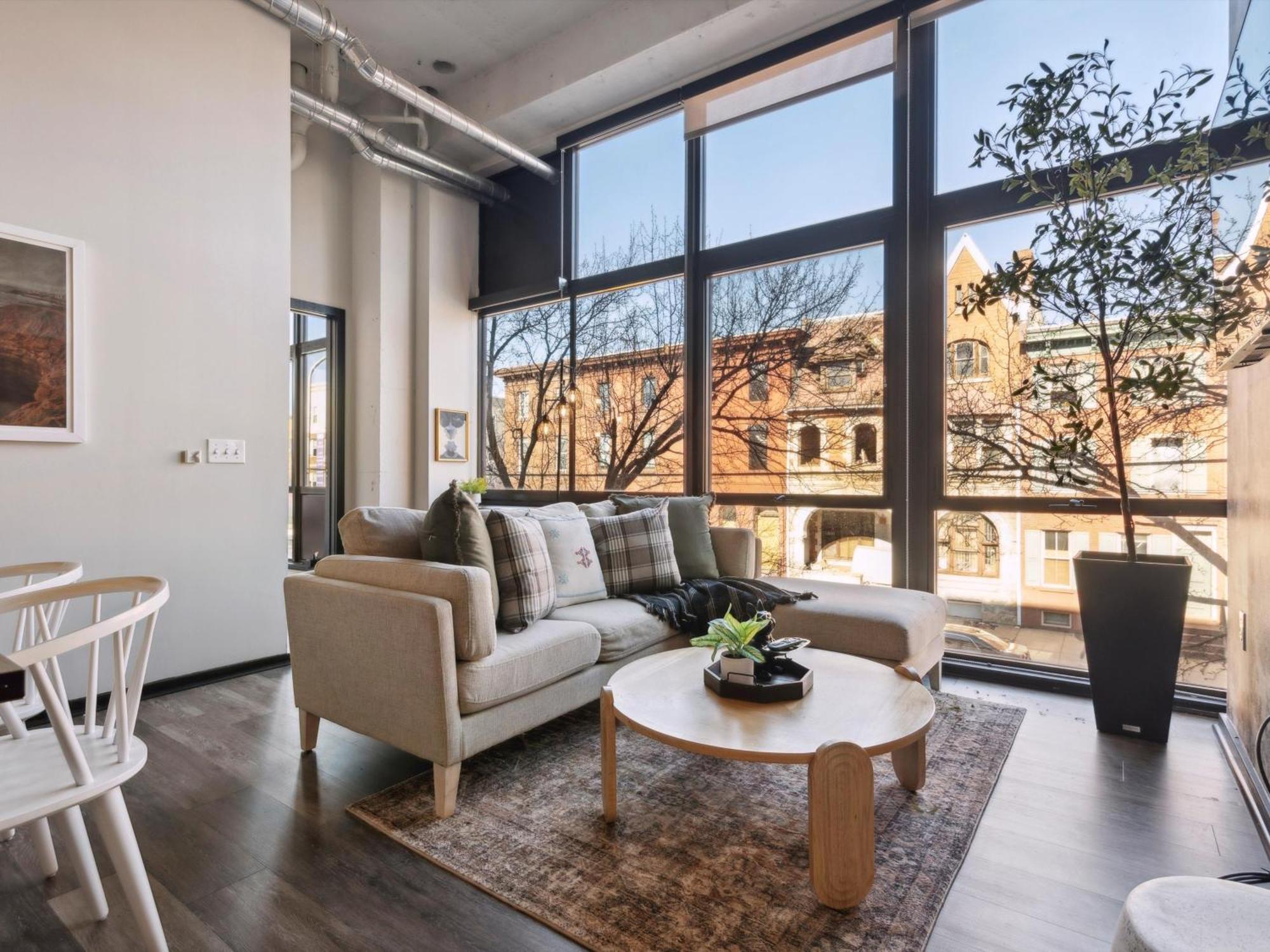 Large 3Br Apts & Studios, Free Parking, Gym, Game Room Philadelphia Buitenkant foto