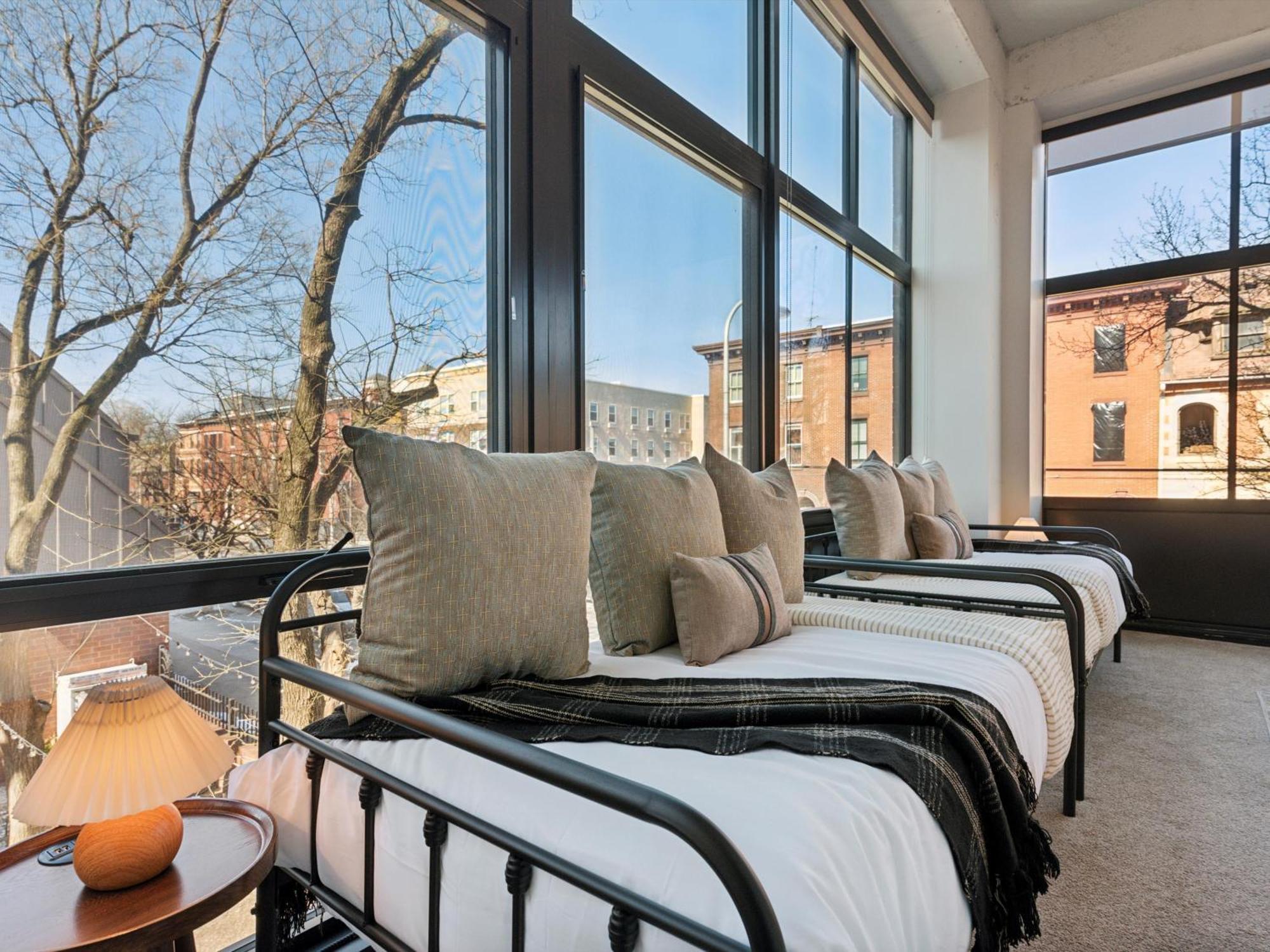 Large 3Br Apts & Studios, Free Parking, Gym, Game Room Philadelphia Buitenkant foto