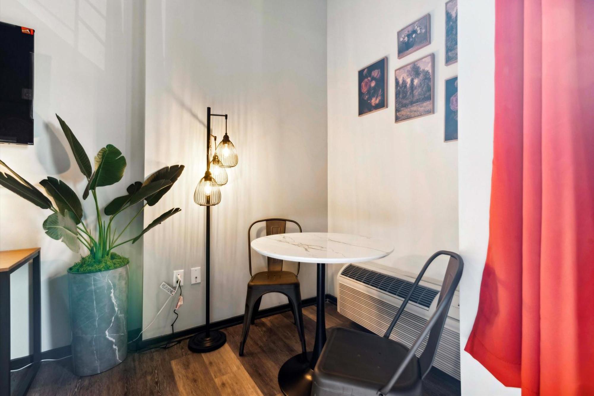 Large 3Br Apts & Studios, Free Parking, Gym, Game Room Philadelphia Buitenkant foto