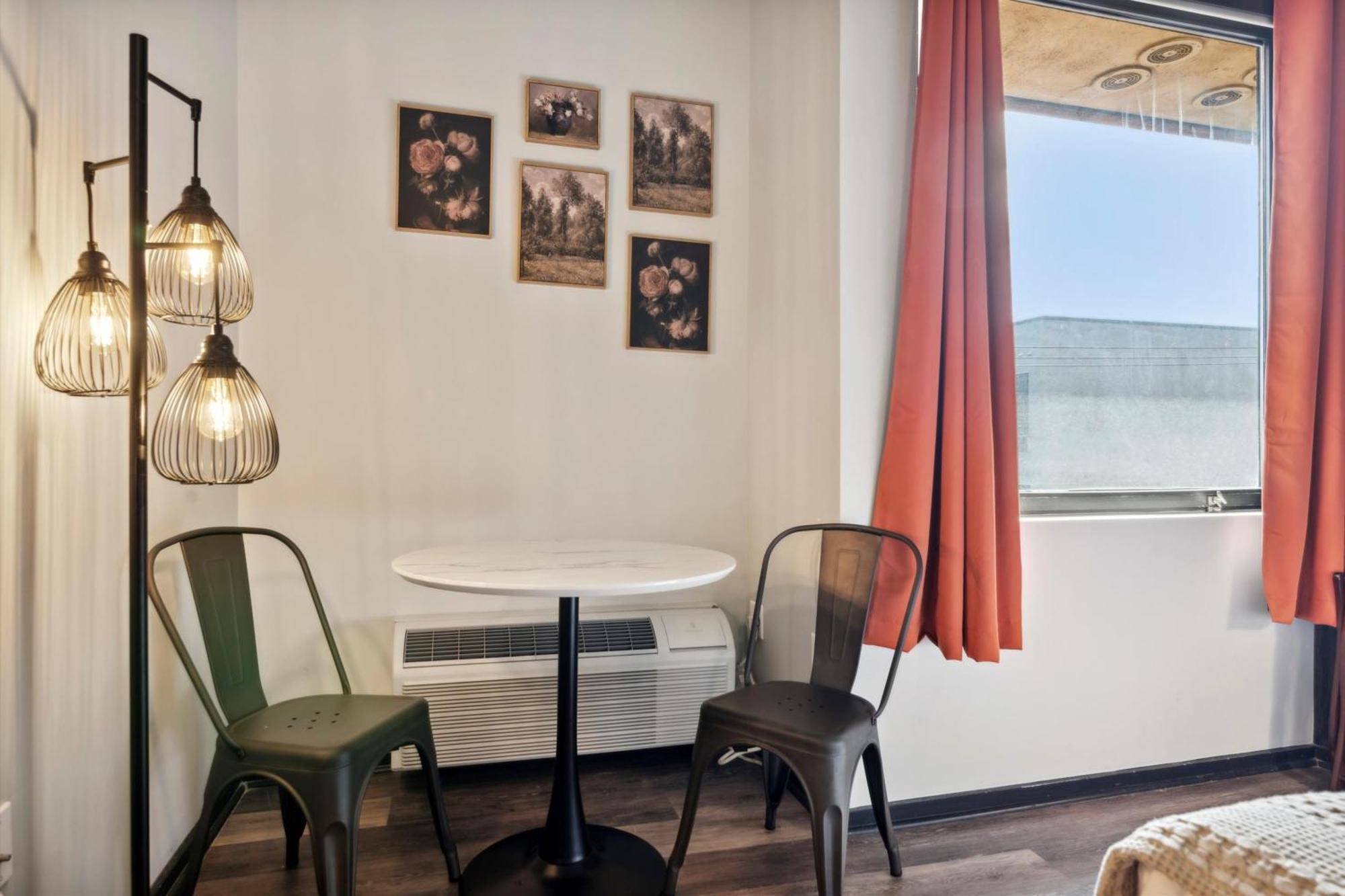 Large 3Br Apts & Studios, Free Parking, Gym, Game Room Philadelphia Buitenkant foto