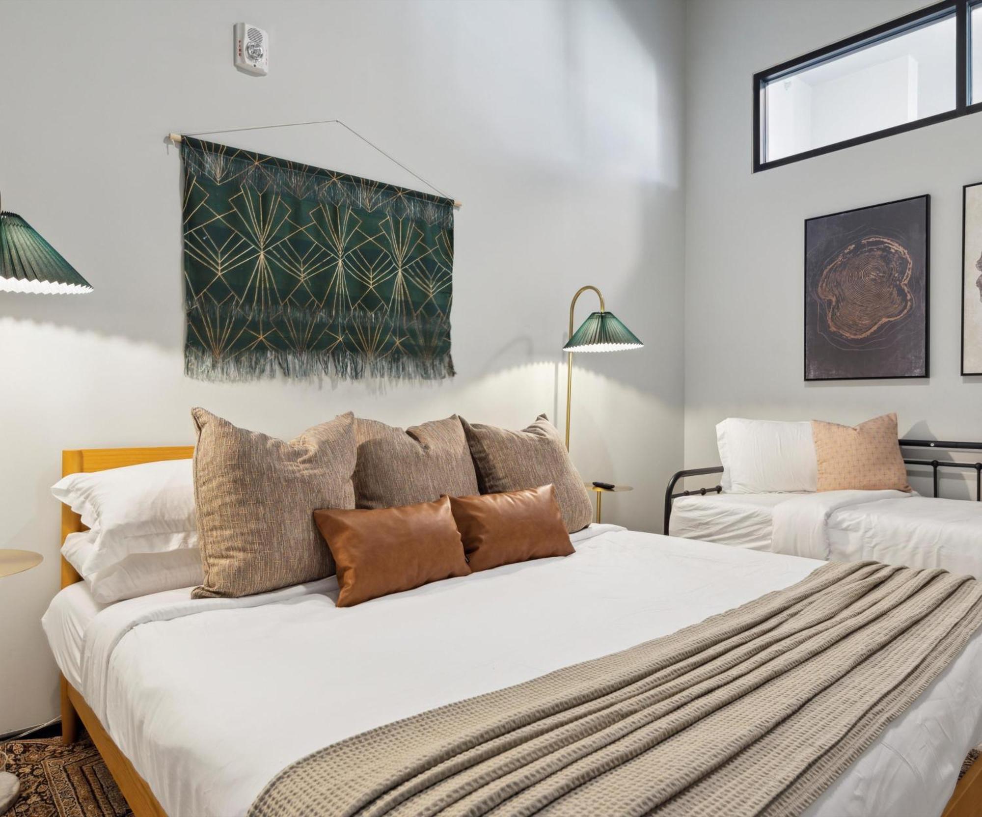 Large 3Br Apts & Studios, Free Parking, Gym, Game Room Philadelphia Kamer foto